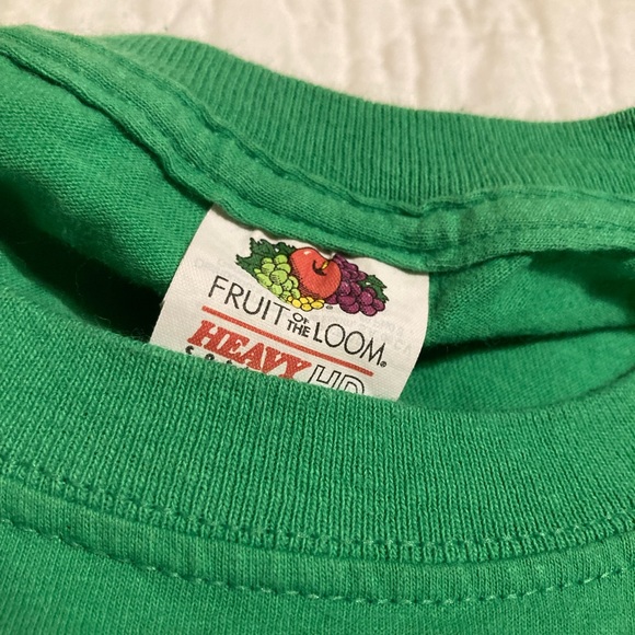 Christmas T-shirt Size Medium - Picture 2 of 7